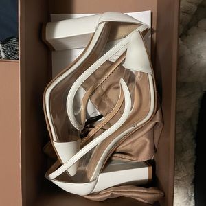 White Gianvito Rossi heels size 34